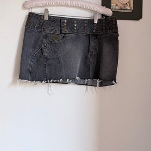 Stylish Gray Denim Skirt